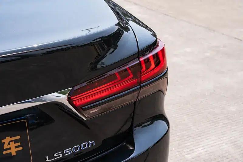 Lexus LS 500h Executive Edition 2021 — миниатюра 7