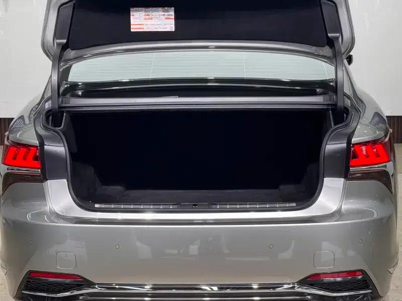 Lexus LS 2020 500h Premium Edition (China VI Emission Standard) — миниатюра 23