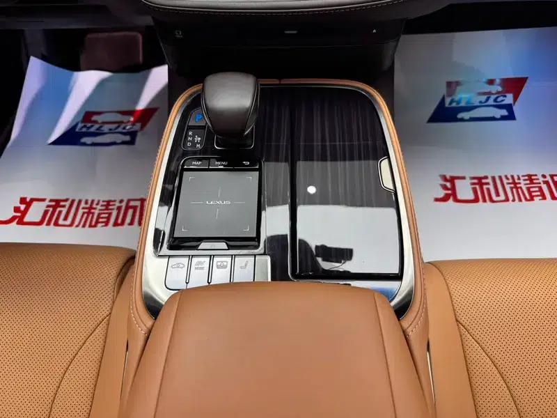 Lexus LS 2020 500h Premium Edition (China VI Emission Standard) — миниатюра 10