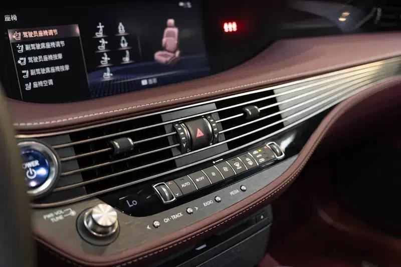 Lexus LS 2018 500h Executive Edition (China V emission standard) — миниатюра 15