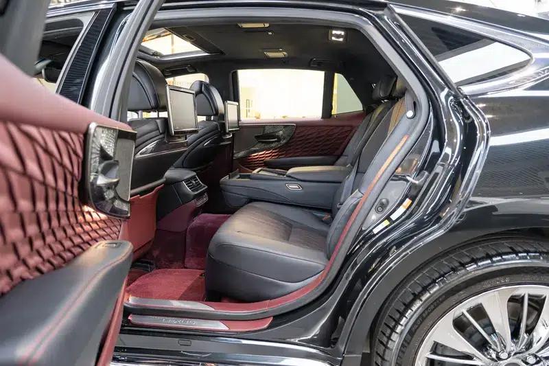 Lexus LS 2018 500h Executive Edition (China V emission standard) — миниатюра 22