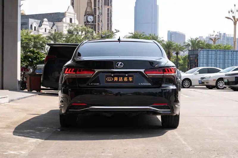 Lexus LS 2018 500h Executive Edition (China V emission standard) — миниатюра 4