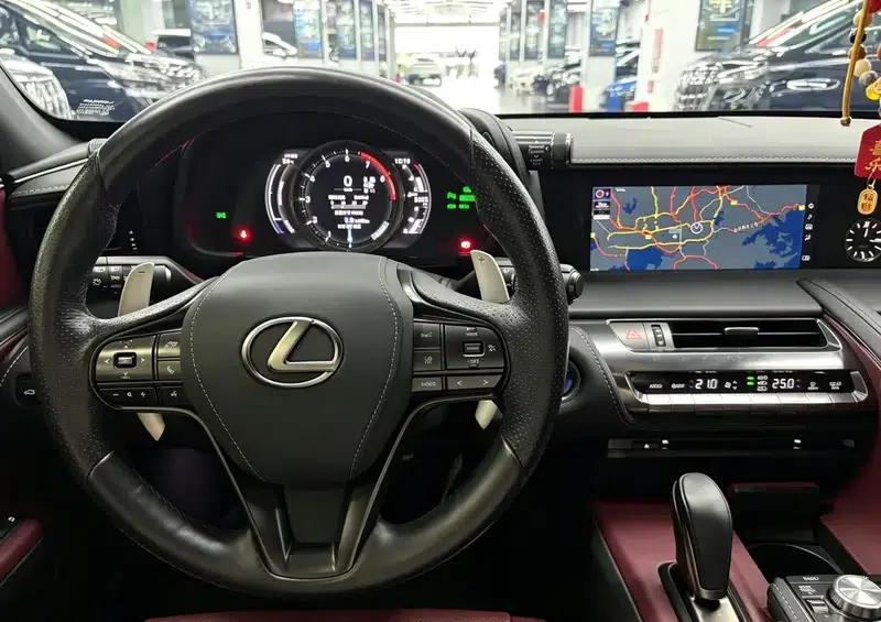 Lexus LC 2018 500h — миниатюра 15