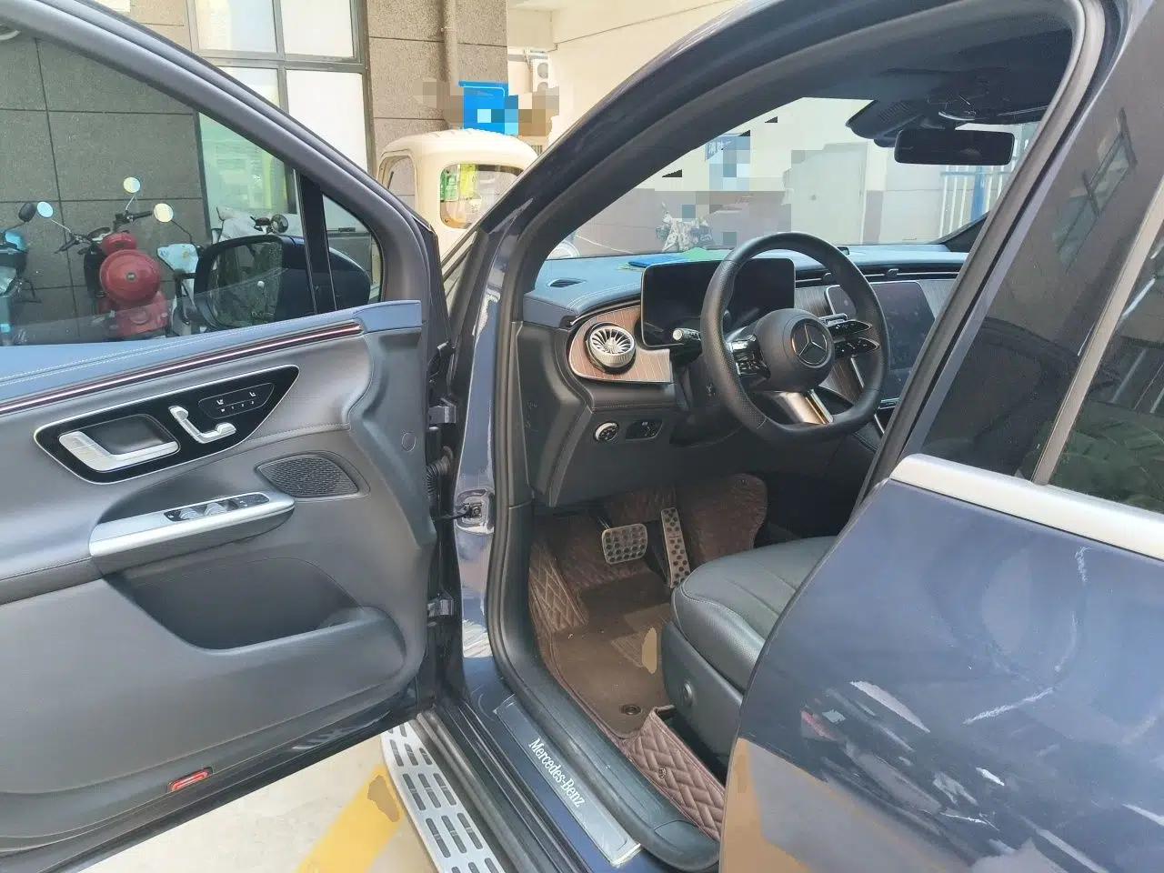 Mercedes-Benz EQE SUV 2023 350 4MATIC Pioneer Edition — миниатюра 16