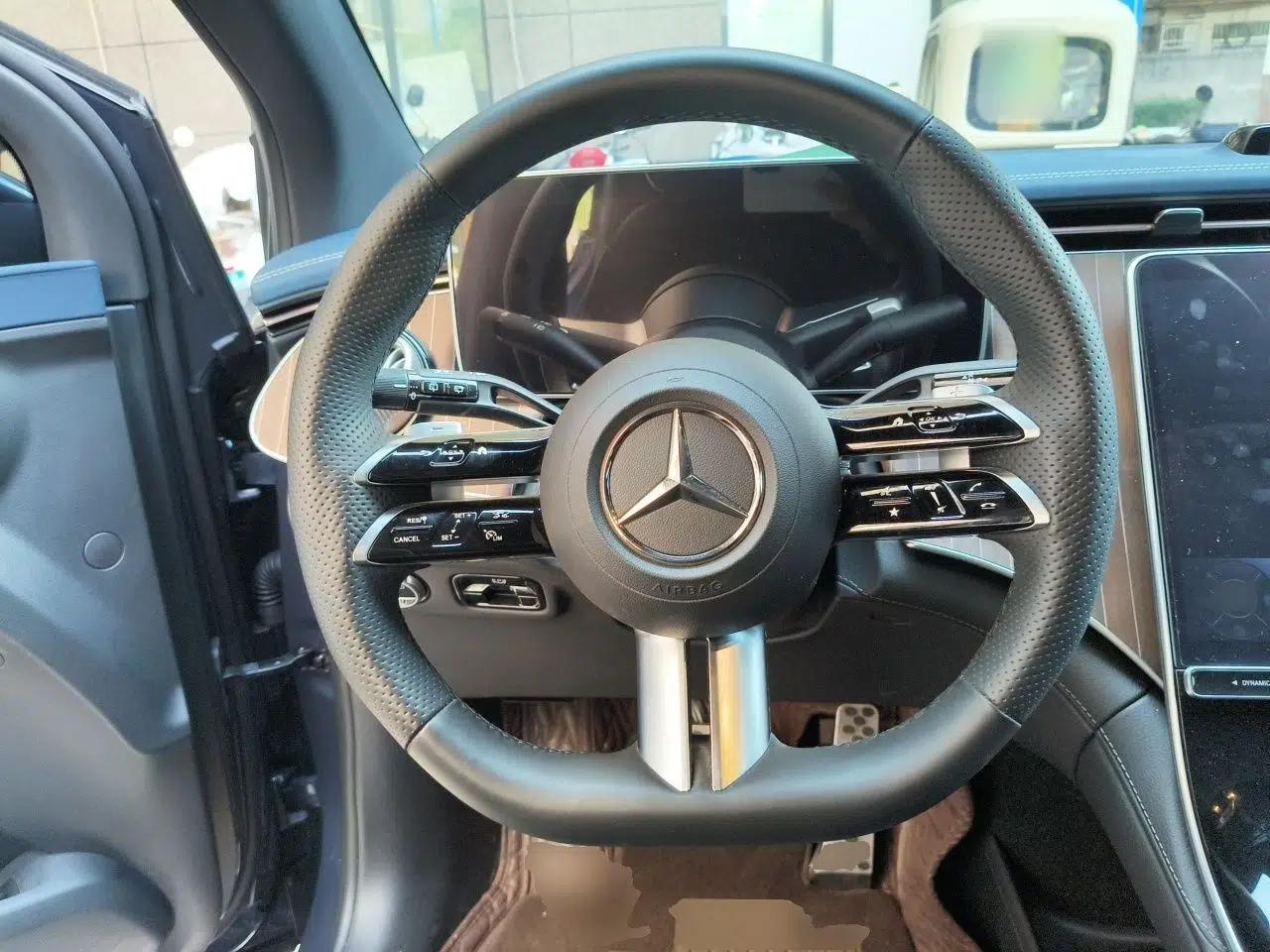 Mercedes-Benz EQE SUV 2023 350 4MATIC Pioneer Edition — миниатюра 10