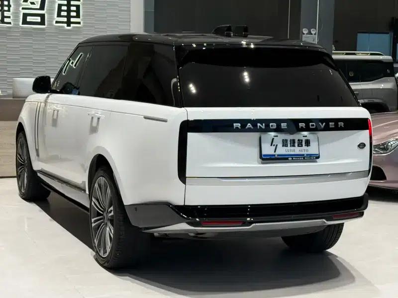 Range Rover 2026 3.0 L6 400PS AB Long Wheelbase — миниатюра 4