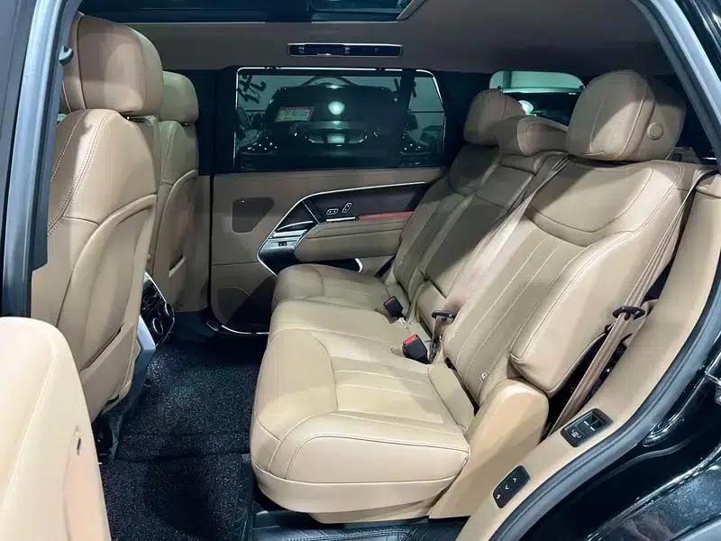 Range Rover 2025 3.0 L6 400PS Grand Long Wheelbase 7-Seater — миниатюра 9