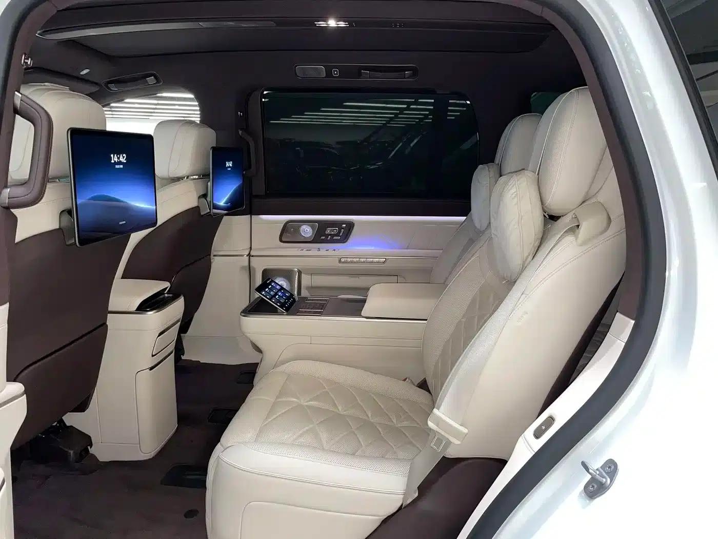 NIO ES9 2026 Model 102kWh Executive Island Signature Edition — миниатюра 15