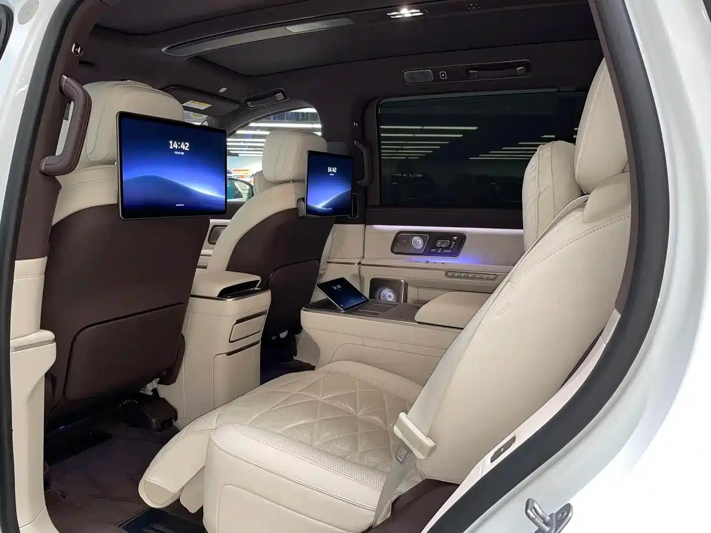 NIO ES9 2026 Model 102kWh Executive Island Signature Edition — миниатюра 16
