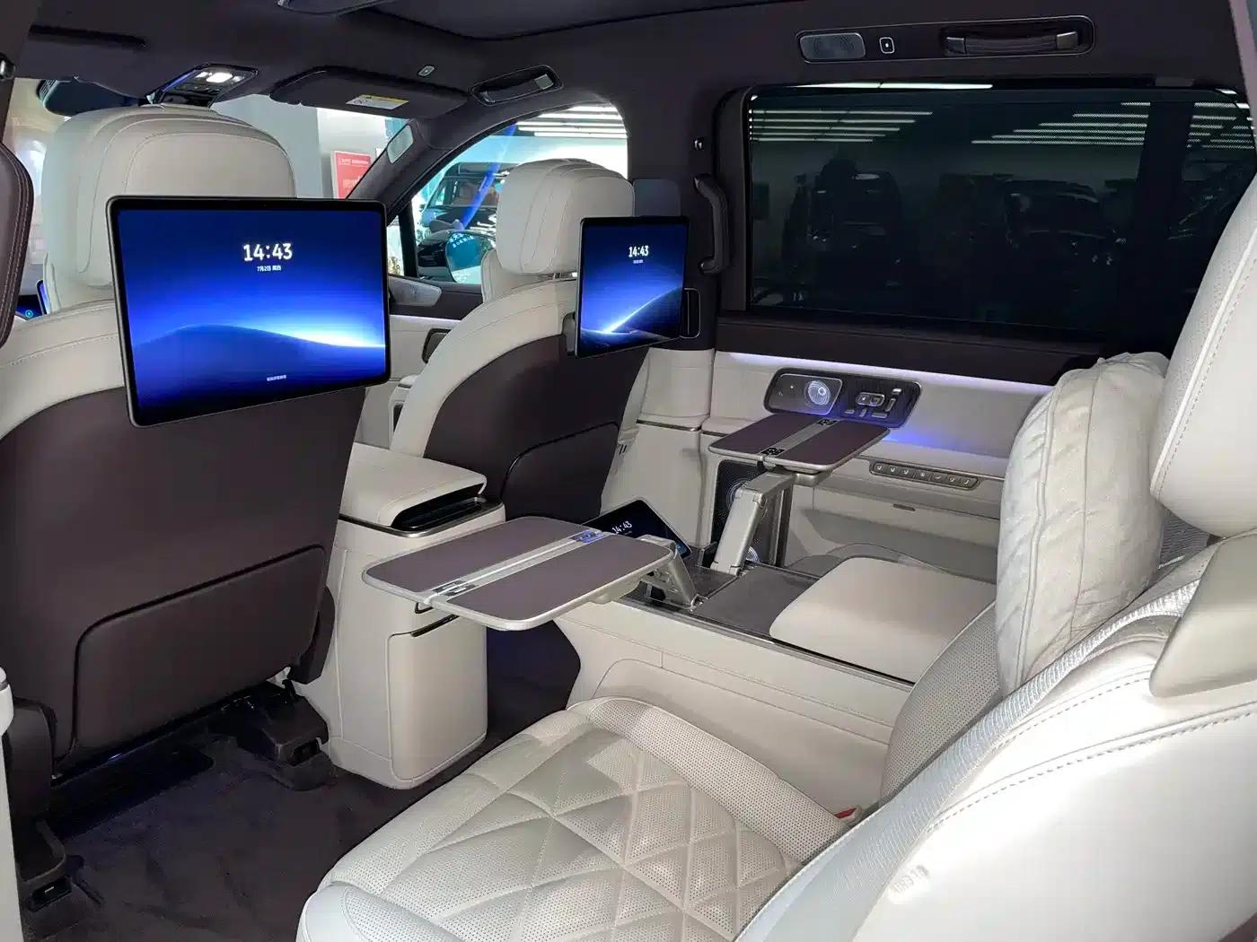 NIO ES9 2026 Model 102kWh Executive Island Signature Edition — миниатюра 17