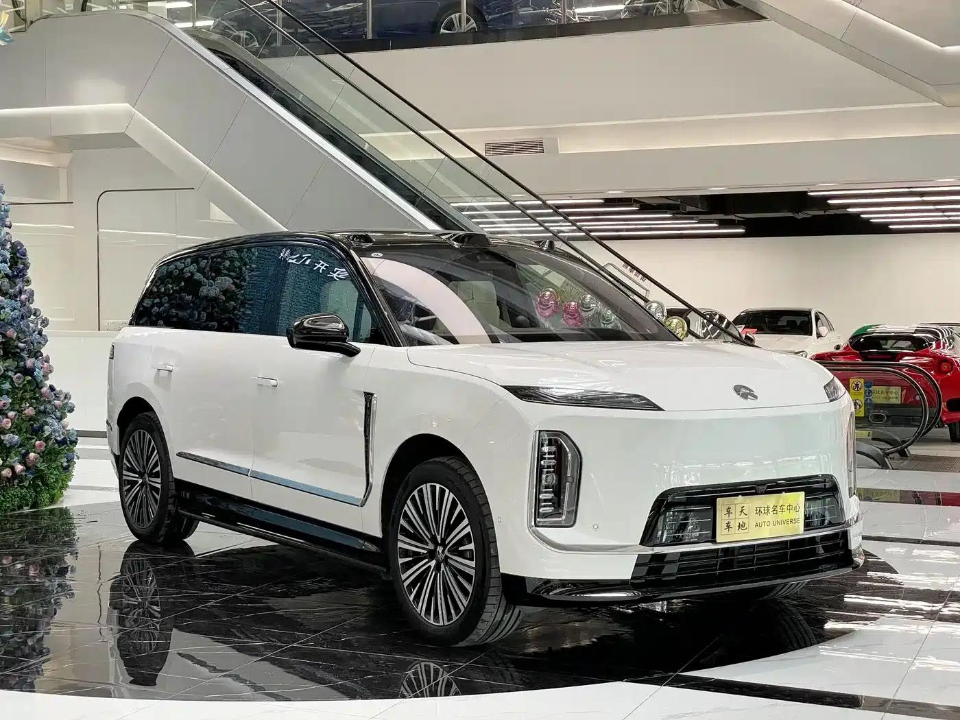 NIO ES9 2026 Model 102kWh Executive Island Signature Edition — миниатюра 3