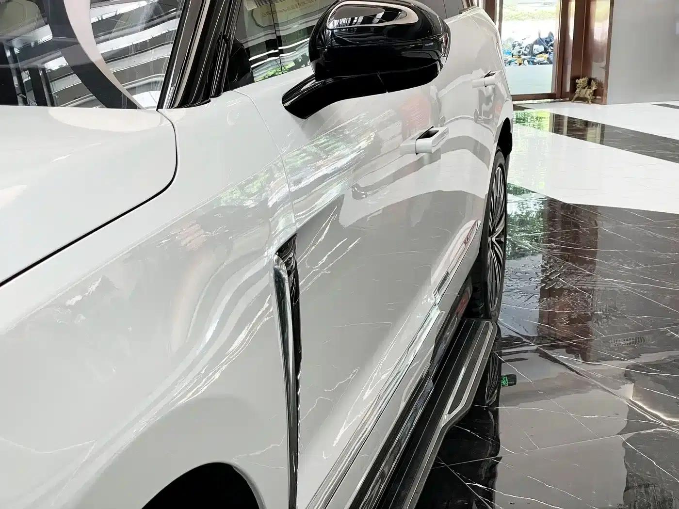 NIO ES9 2026 Model 102kWh Executive Island Signature Edition — миниатюра 31