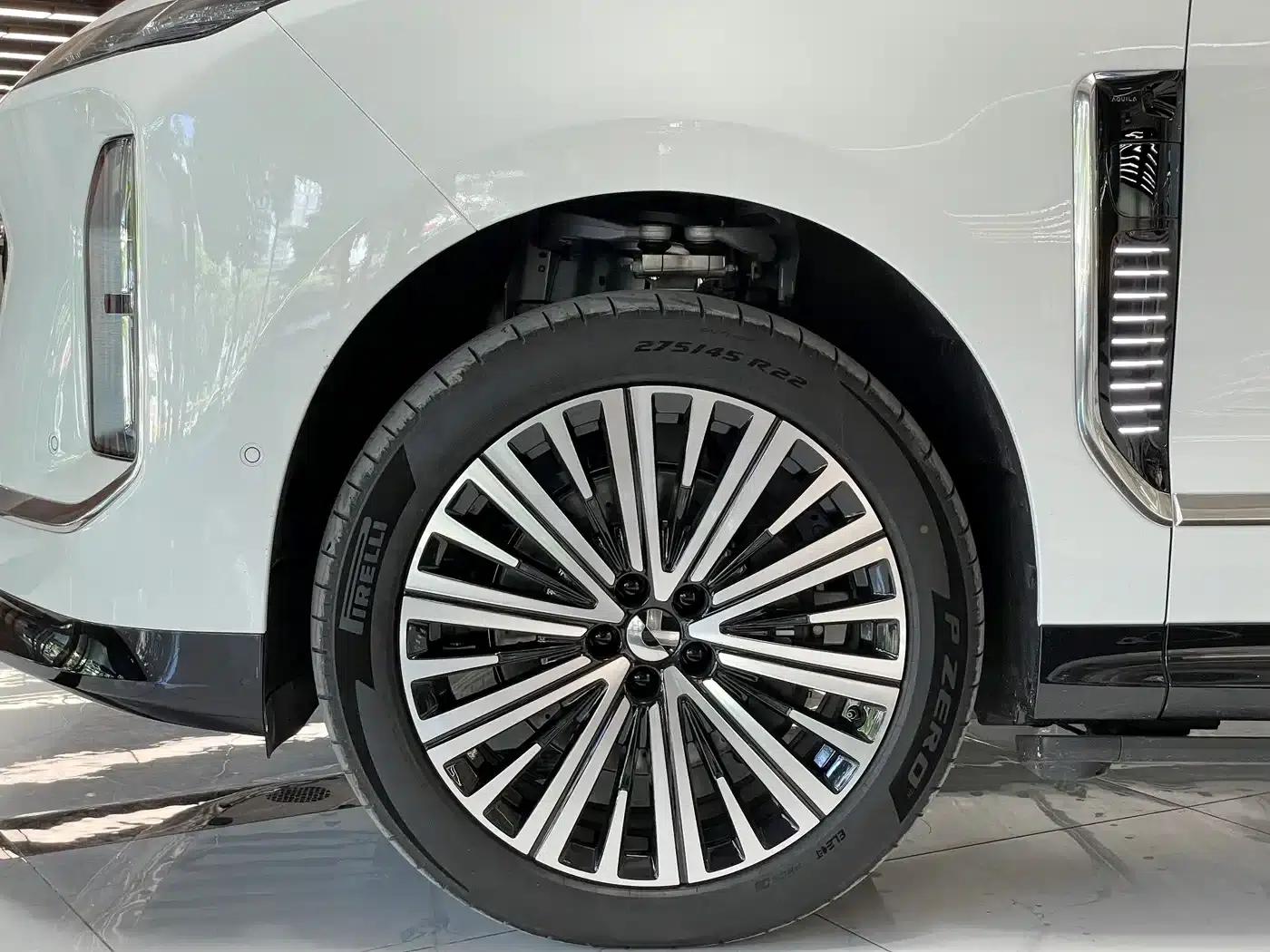 NIO ES9 2026 Model 102kWh Executive Island Signature Edition — миниатюра 32