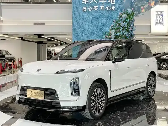 NIO ES9 2026 Model 102kWh Executive Island Signature Edition