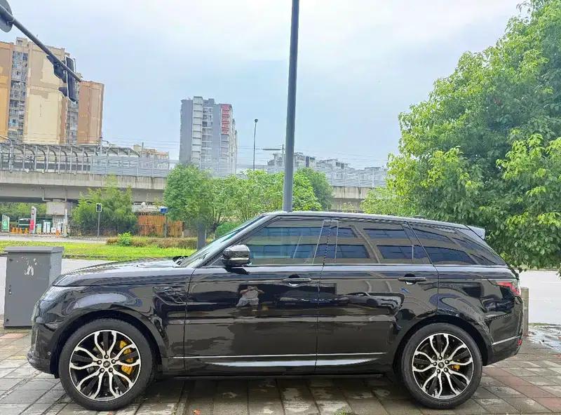 Range Rover Sport 2021 3.0 L6 Black Edition — миниатюра 3