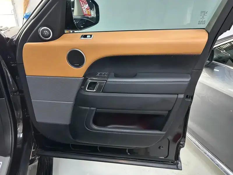 Range Rover Sport 2021 3.0 L6 Black Edition — миниатюра 21