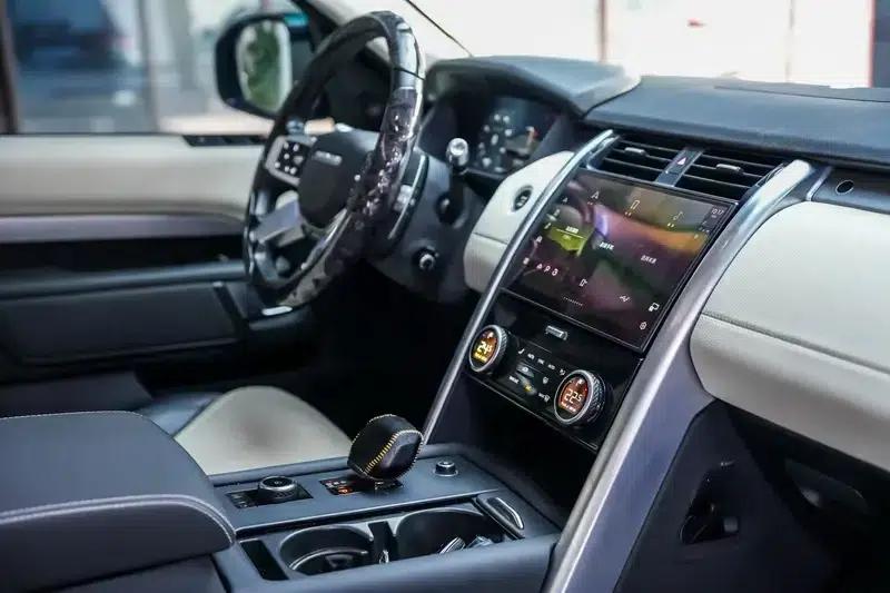 Discover the 2021 360PS R-Dynamic S — миниатюра 10