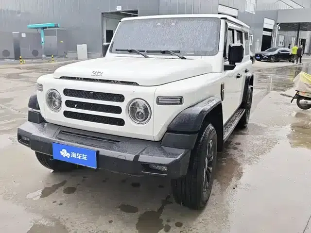 212 T01 2024 Explorer 2.0T