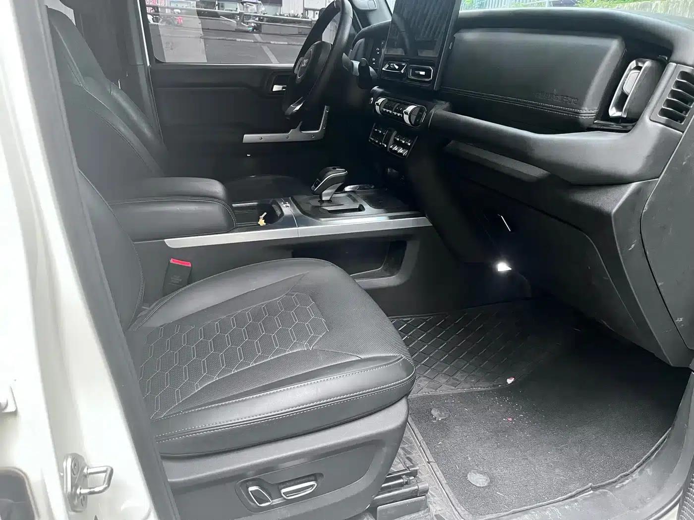 212 T01 2024 Explorer 2.0T — миниатюра 11