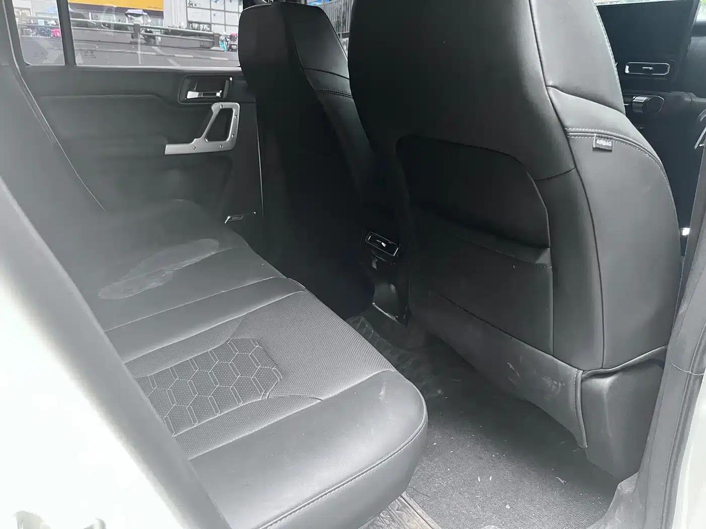 212 T01 2024 Explorer 2.0T — миниатюра 12