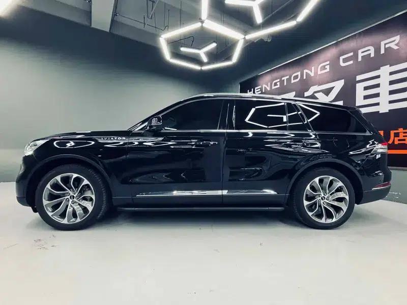 2020 Aviator 3.0T V6 AWD Executive Edition — миниатюра 3