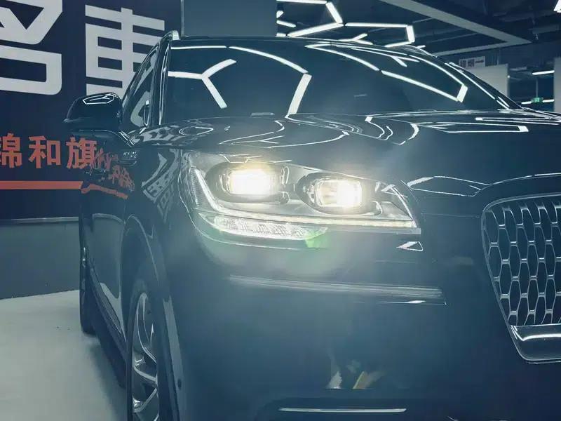 2020 Aviator 3.0T V6 AWD Executive Edition — миниатюра 8