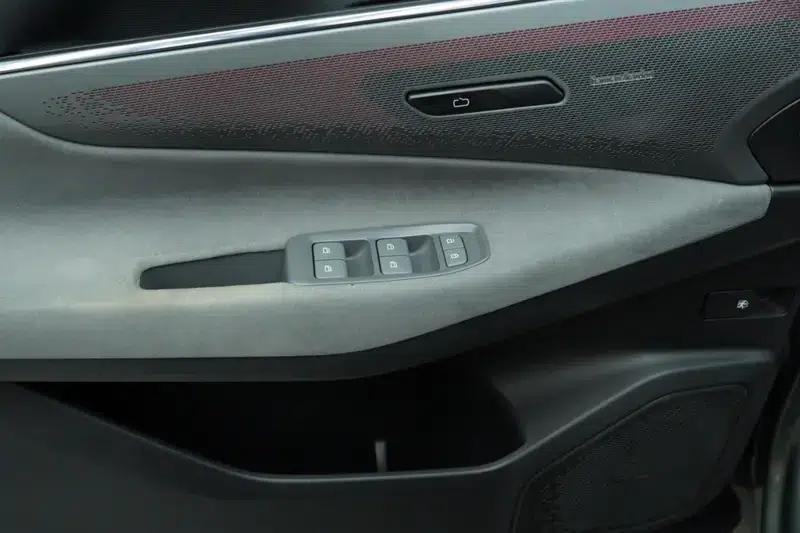 Lynk & Co 08 EM-P 2023 Model 220 AWD Performance Halo — миниатюра 22