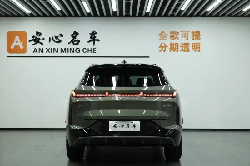 Lynk & Co 08 EM-P 2023 Model 220 AWD Performance Halo — миниатюра 4