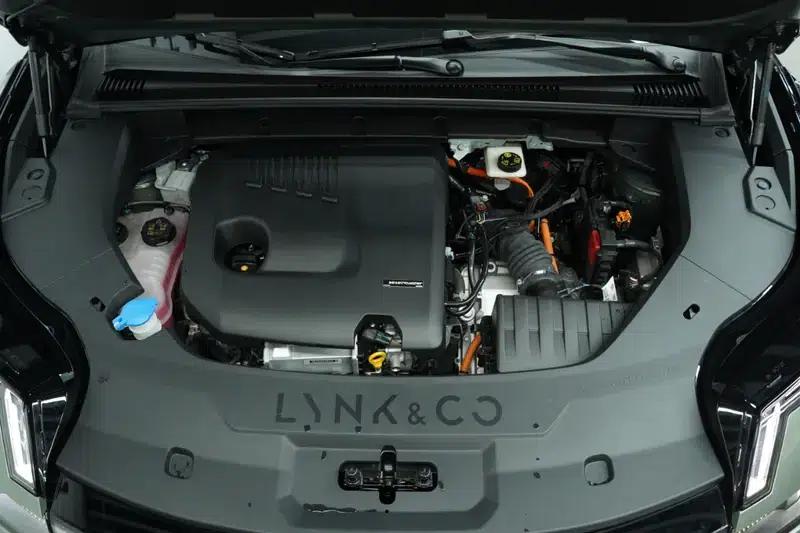 Lynk & Co 08 EM-P 2023 Model 220 AWD Performance Halo — миниатюра 5
