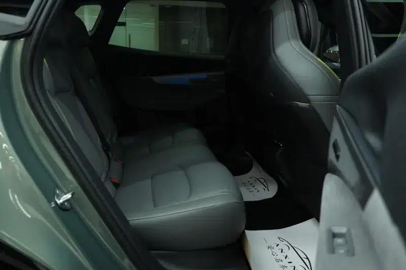 Lynk & Co 08 EM-P 2023 Model 220 AWD Performance Halo — миниатюра 7