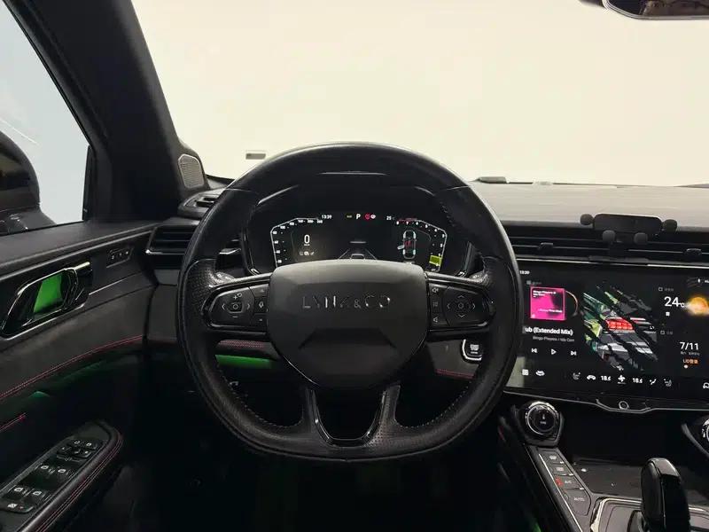 Lynk & Co 05 2022 2.0TD AWD Halo — миниатюра 16