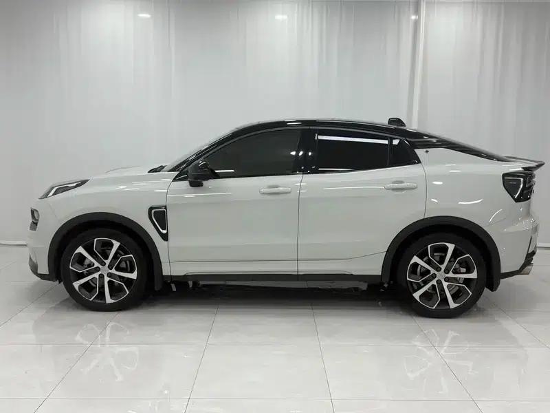 Lynk & Co 05 2022 2.0TD AWD Halo — миниатюра 4