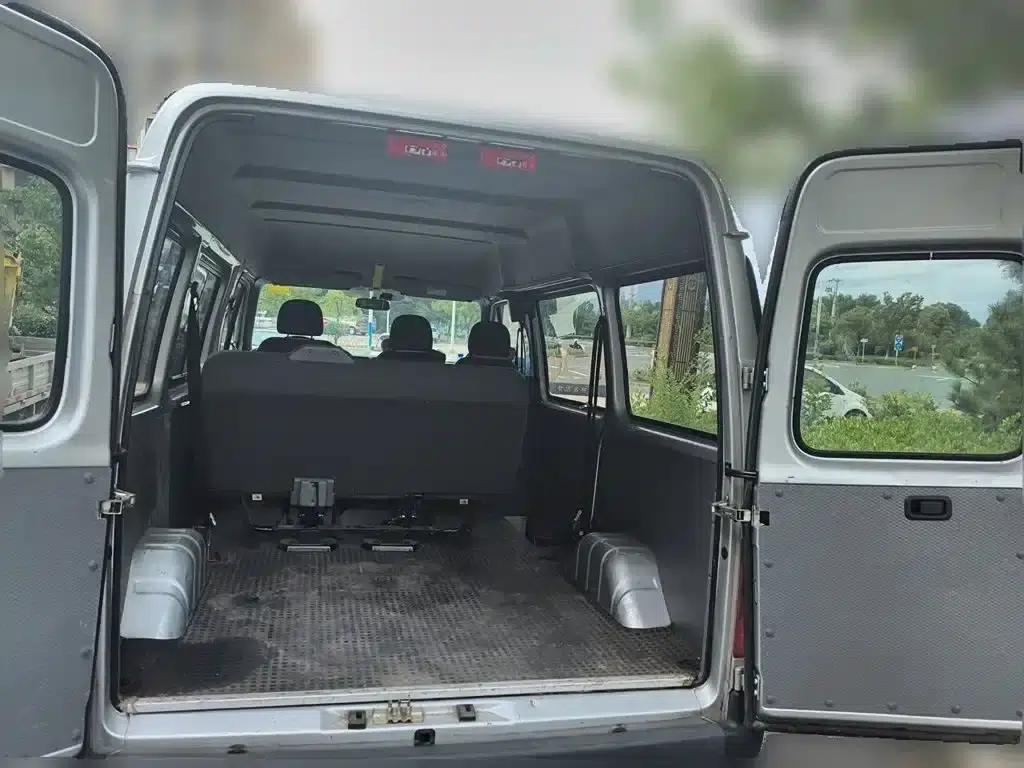 Teshun 2021 2.8T Space King Standard Short Wheelbase Mid-High Roof 6-Seater Diesel National VI JX493 — миниатюра 10