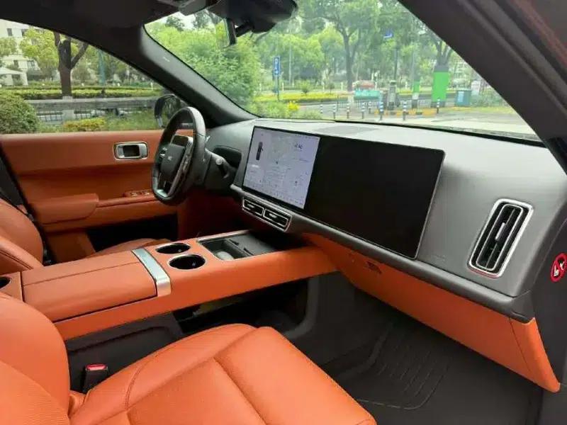 Li Auto L9 2022 Max Edition — миниатюра 6