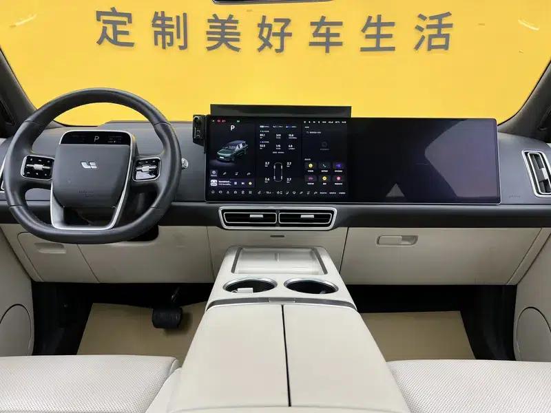 Li Auto L9 2023 Pro Edition — миниатюра 16