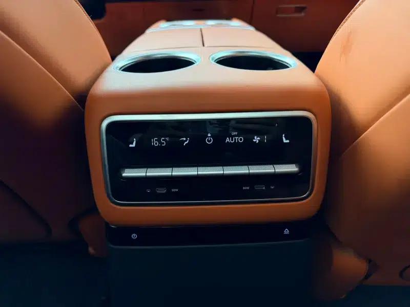 Li Auto L9 2022 Max Edition — миниатюра 7
