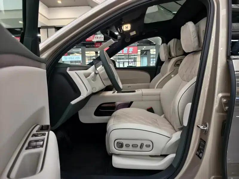 Li Auto L9 2026 Livis — миниатюра 12