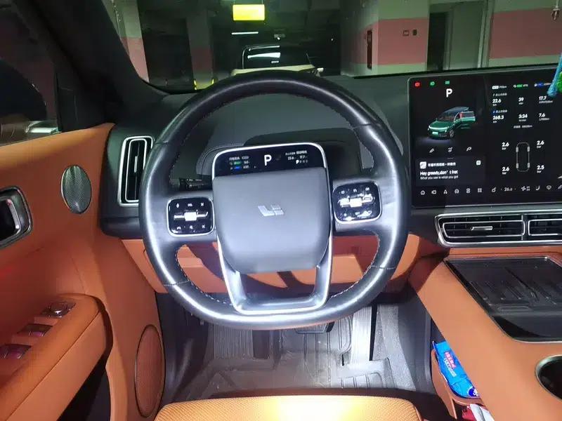 Li Auto L9 2022 Max Edition — миниатюра 11