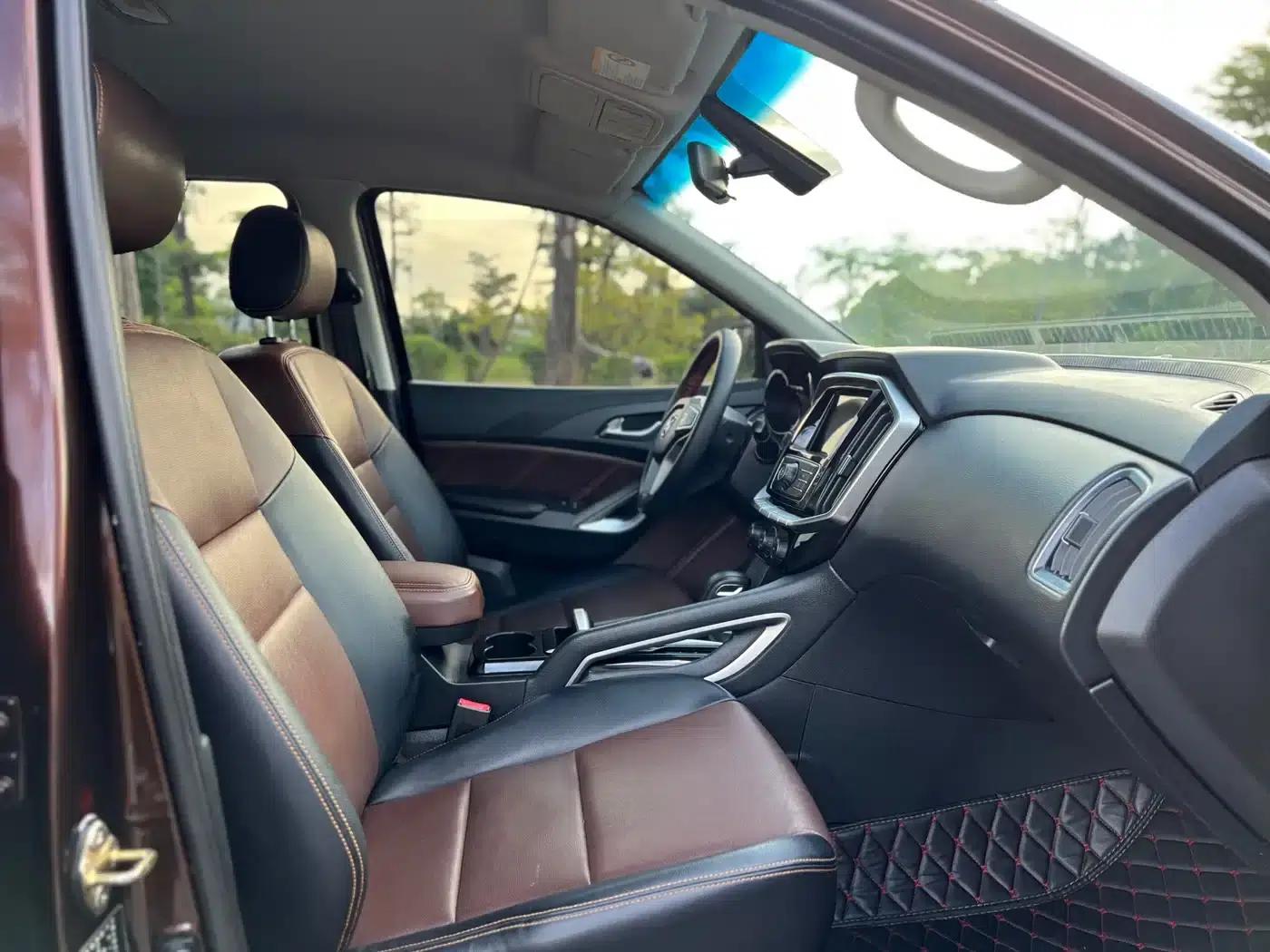 Yusheng S350 2016 2.0T Automatic 2WD Gasoline Luxury 5-Seater — миниатюра 13