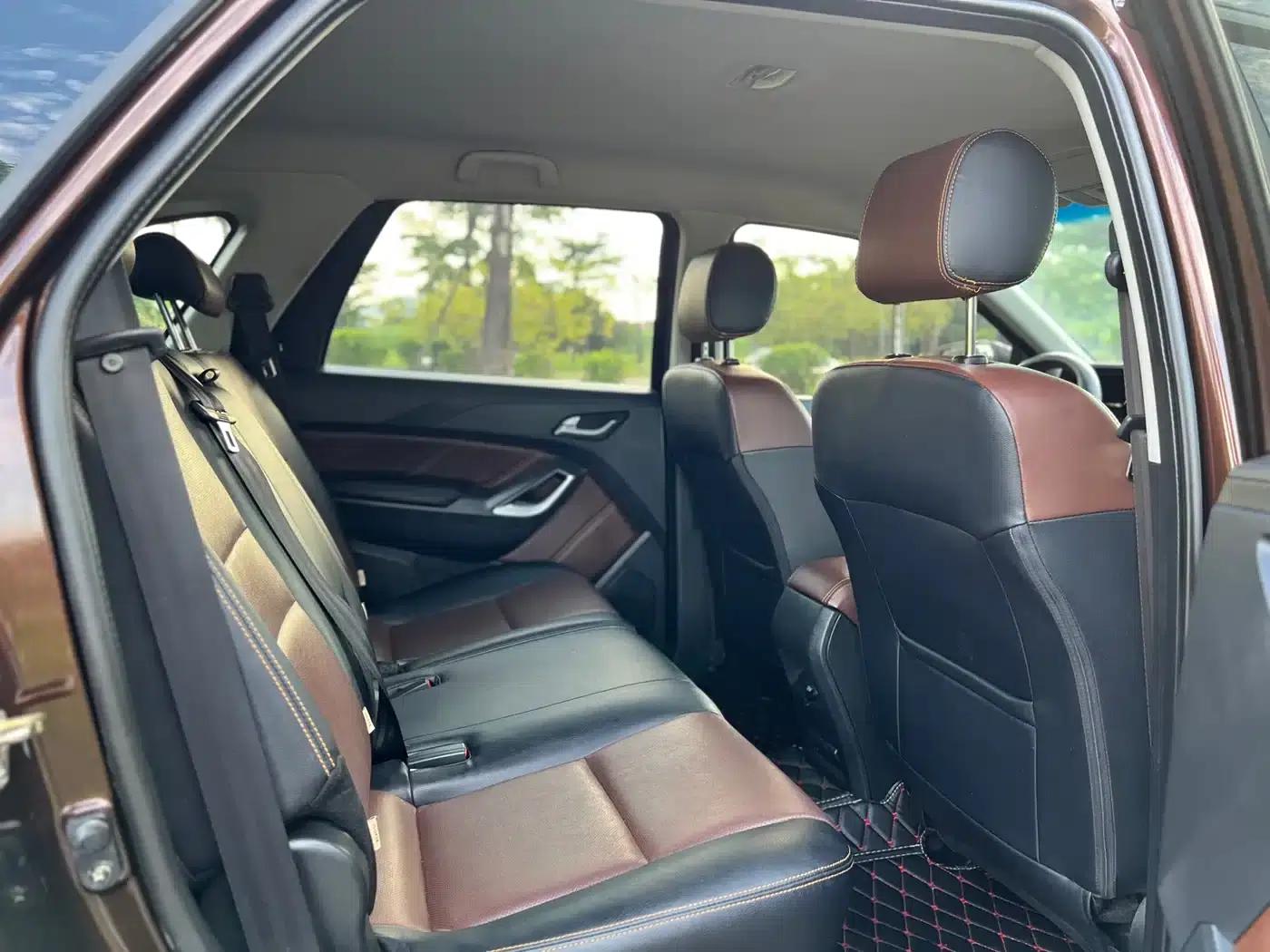 Yusheng S350 2016 2.0T Automatic 2WD Gasoline Luxury 5-Seater — миниатюра 14