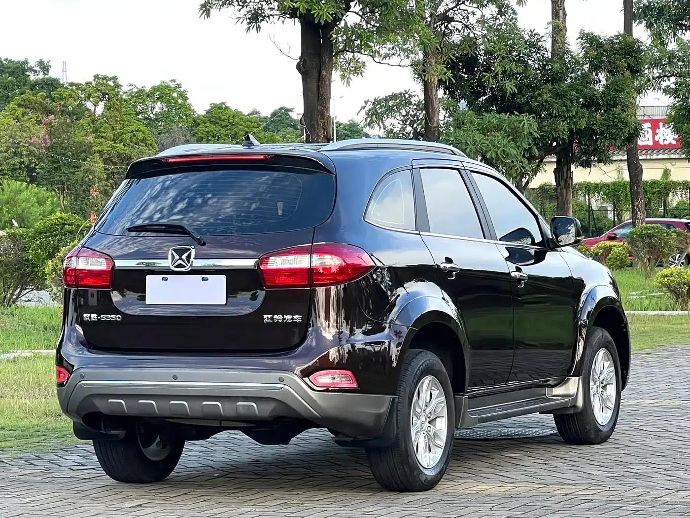 Yusheng S350 2016 2.0T Automatic 2WD Gasoline Luxury 5-Seater — миниатюра 6