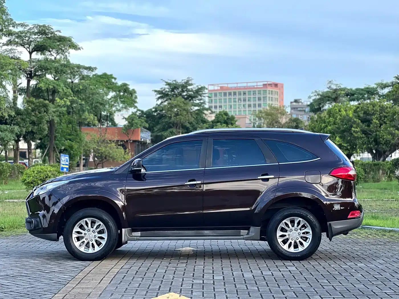 Yusheng S350 2016 2.0T Automatic 2WD Gasoline Luxury 5-Seater — миниатюра 7