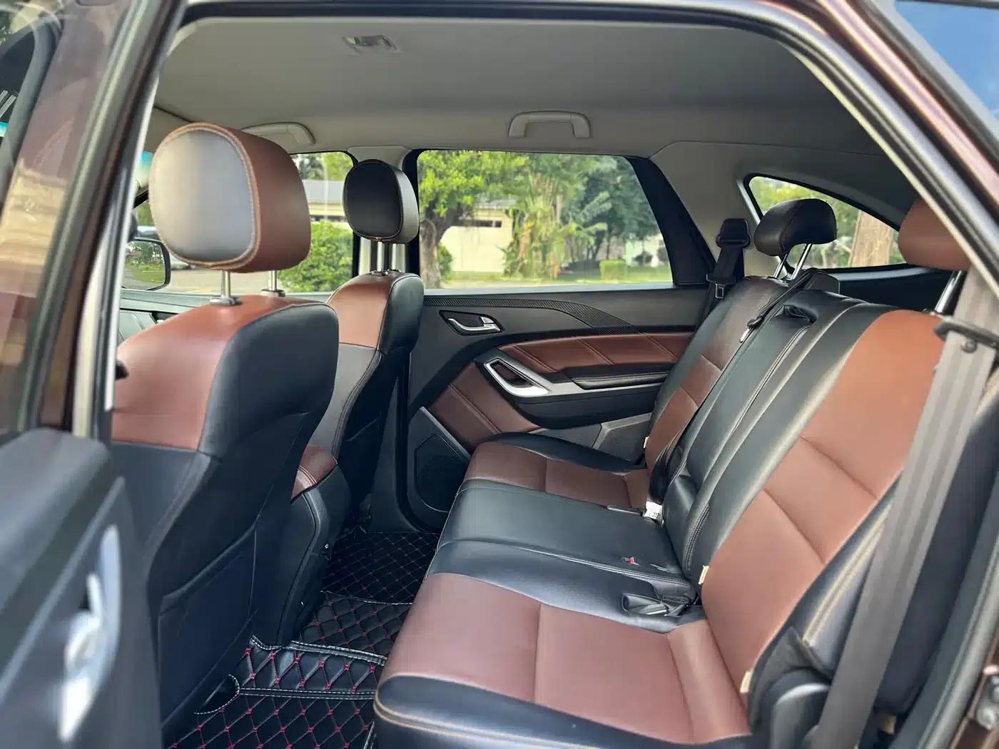 Yusheng S350 2016 2.0T Automatic 2WD Gasoline Luxury 5-Seater — миниатюра 10