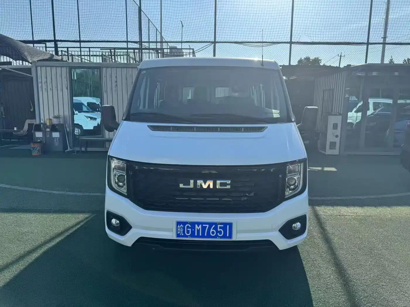 Jiangling Fushun 2026 2.0T 8AT Diesel Short Wheelbase Underground Garage Version Commercial Multi-purpose Passenger Vehicle, 5/6 Seats, Double Tailgate — миниатюра 2