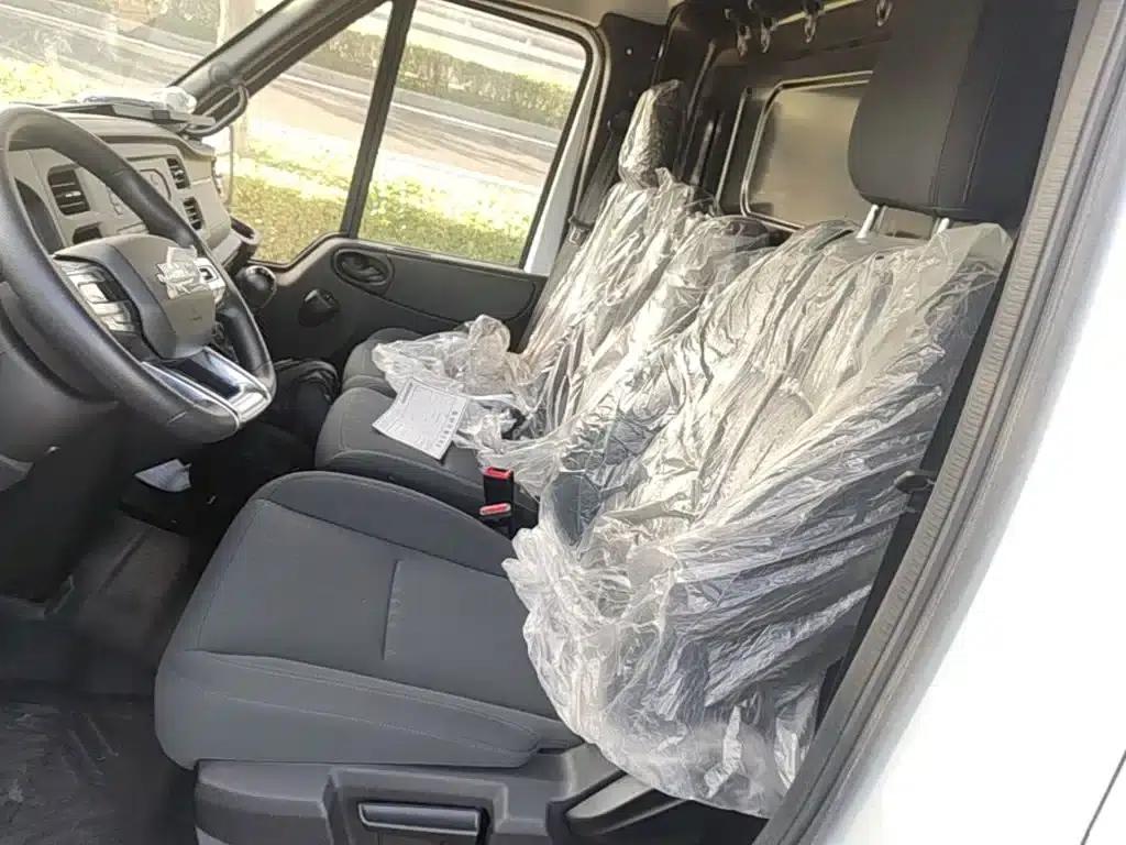 Jiangling Fushun 2023 2.0T Manual Short Wheelbase Low Roof Commercial Van with 2/3 Seats and Lift-Up Tailgate — миниатюра 15