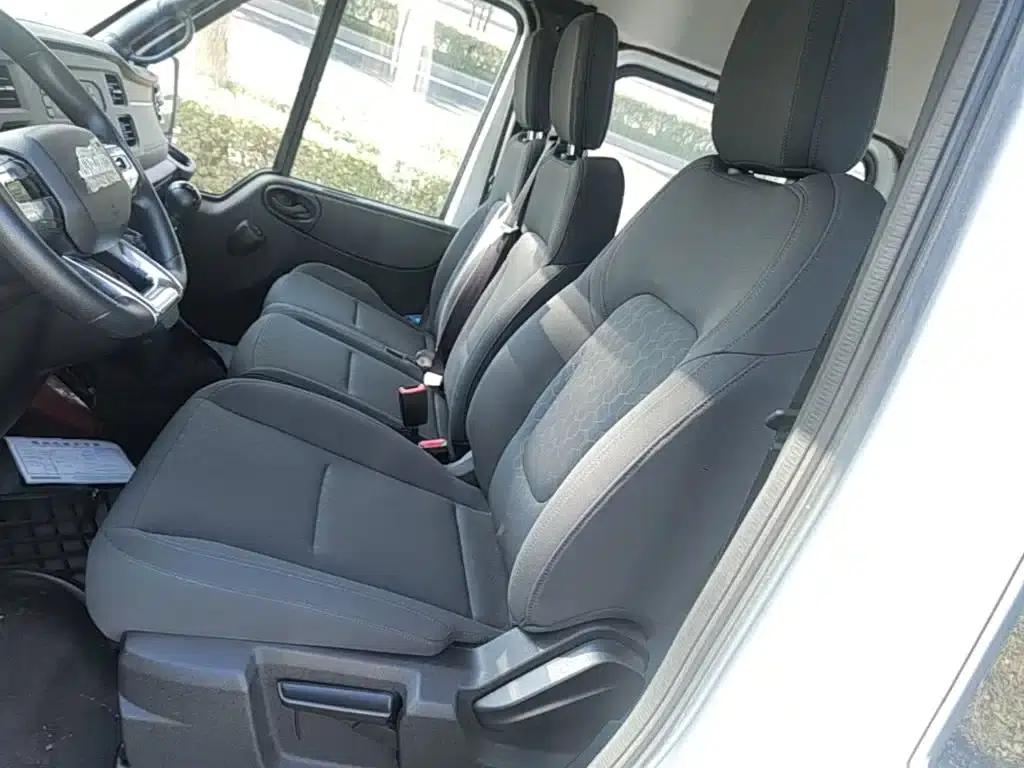 Jiangling Fushun 2022 2.0T Manual Multi-functional Passenger Vehicle, Short Wheelbase, Medium-High Roof, 6 Seats — миниатюра 15
