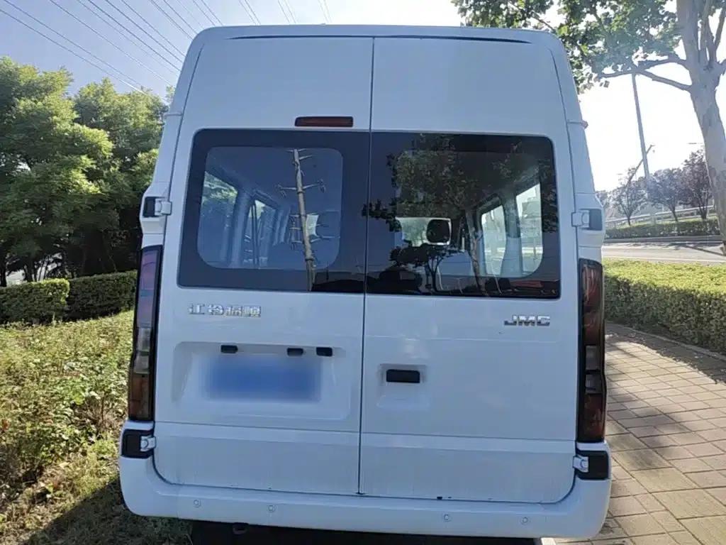 Jiangling Fushun 2022 2.0T Manual Multi-functional Passenger Vehicle, Short Wheelbase, Medium-High Roof, 6 Seats — миниатюра 6