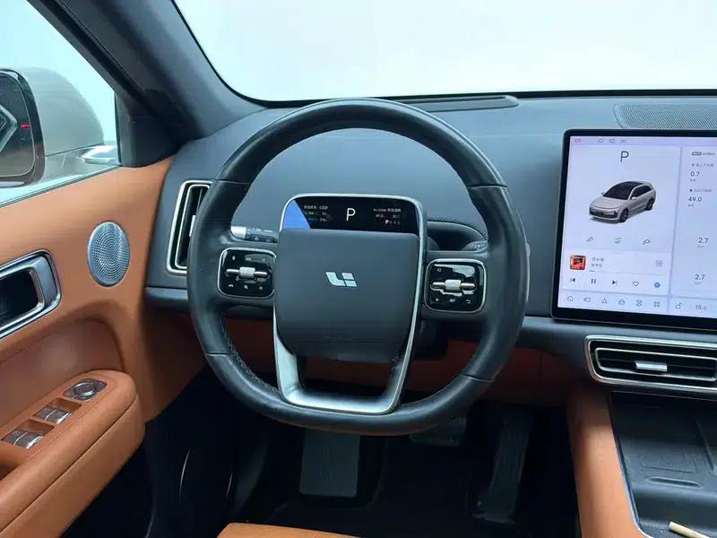 Li Auto L6 2024 Max Edition — миниатюра 16