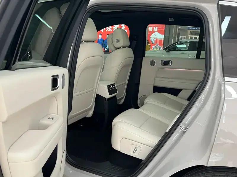 Li Auto L6 2024 Max Edition — миниатюра 14