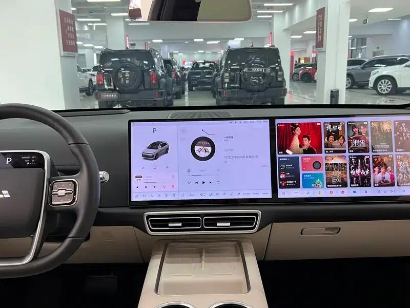 Li Auto L6 2024 Max Edition — миниатюра 9